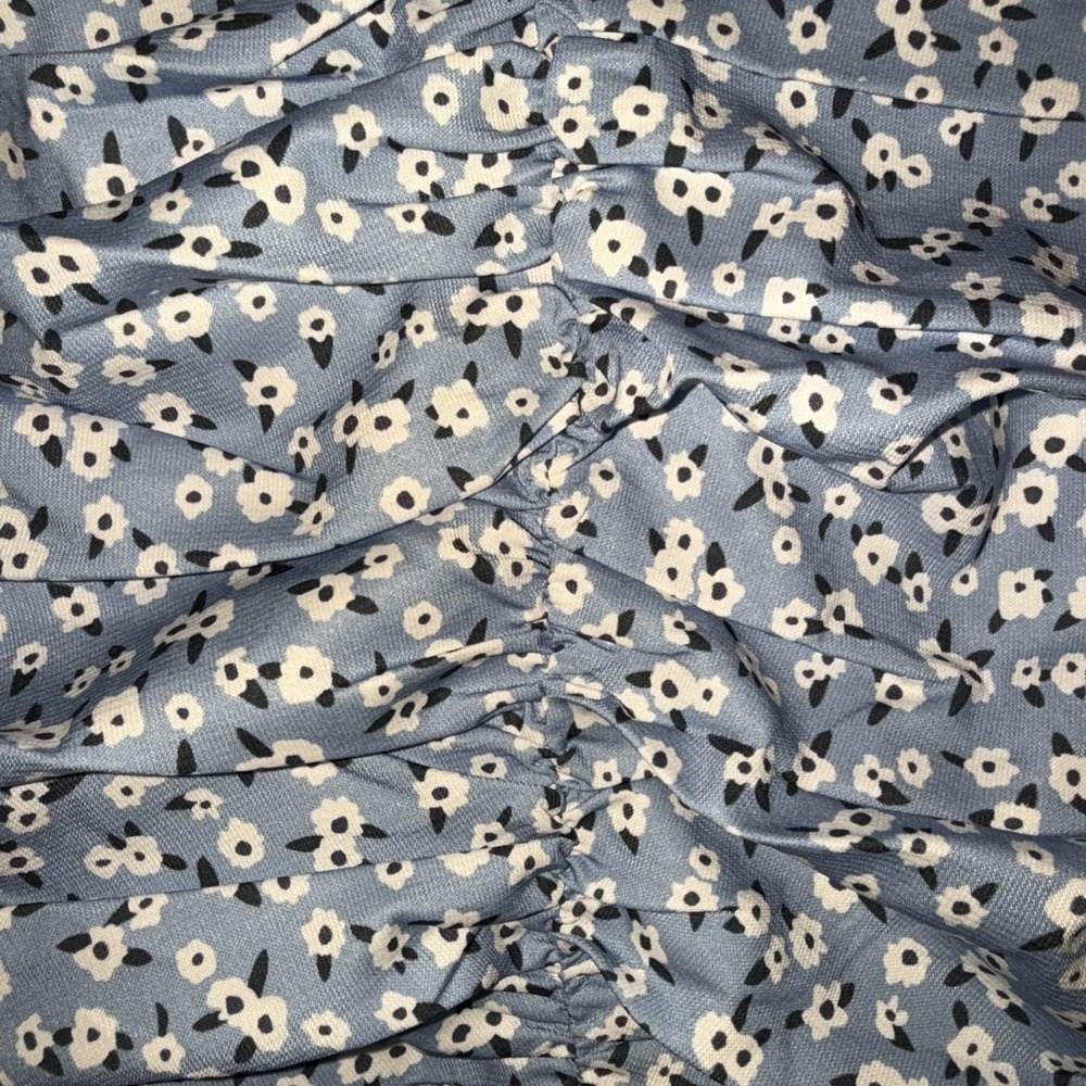 Princess Polly Dress Size 2 Floral Blue V-Neck Mini Runched  Flirty Flowy Skirt - Picture 5 of 13